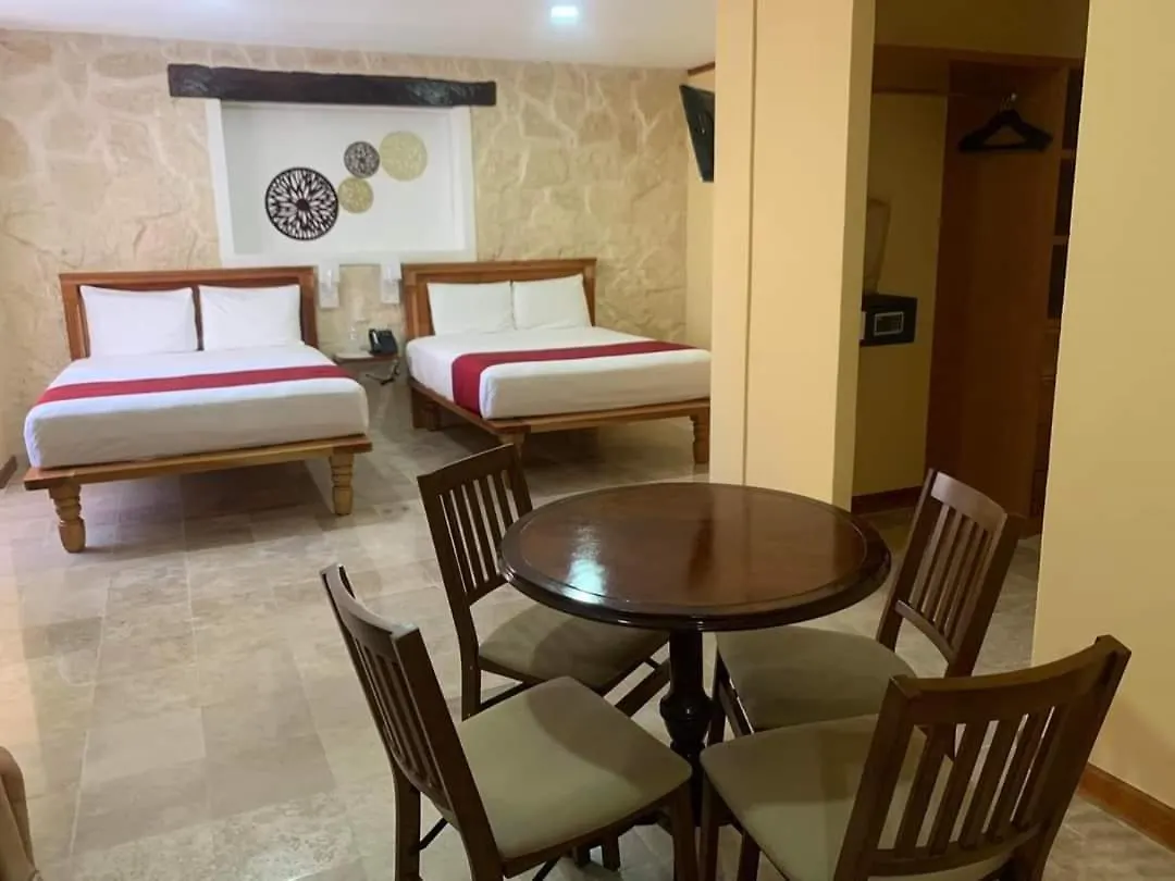 Cancun International Suites 酒店