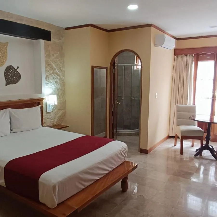 Cancun International Suites Hotel