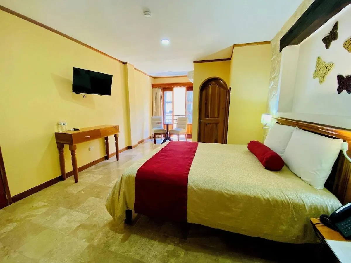 Cancun International Suites Hotel