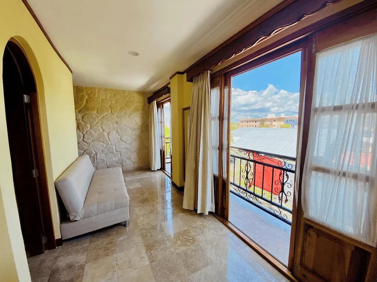 Cancun International Suites Hotel