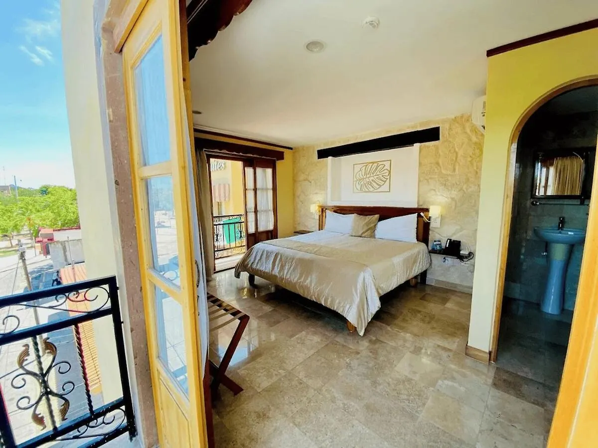 Cancun International Suites Hotel